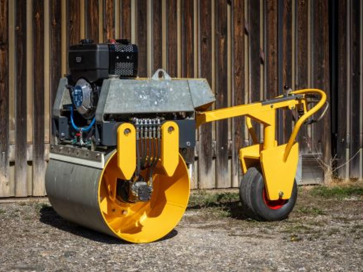 Zweirollen-Vibrationswalze EW7L