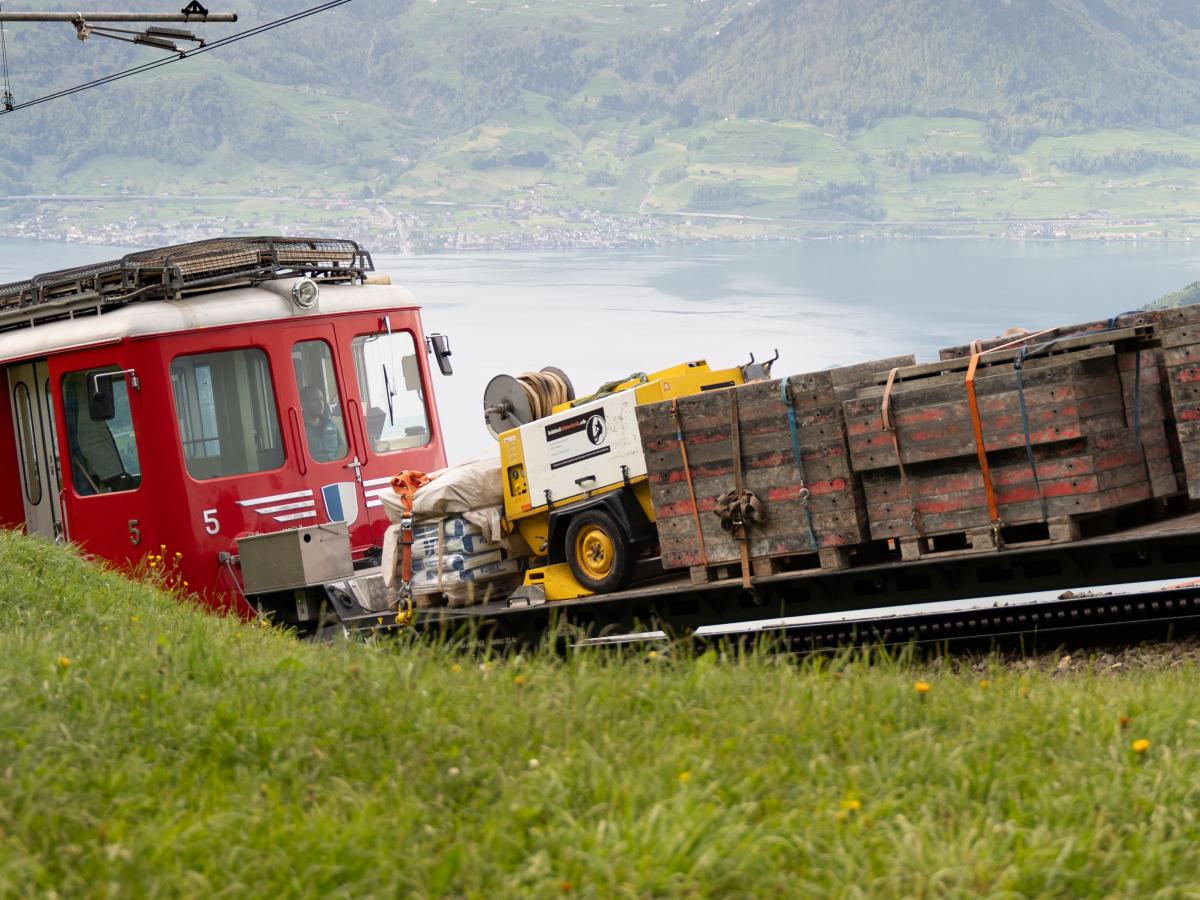 Vorstell-Tiefgangwagen Rigi Bahn